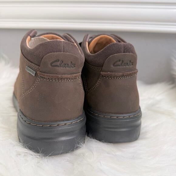 New Men\'s Clarks Rockie2 HIGTX Brown Nubuck Size 7.5
